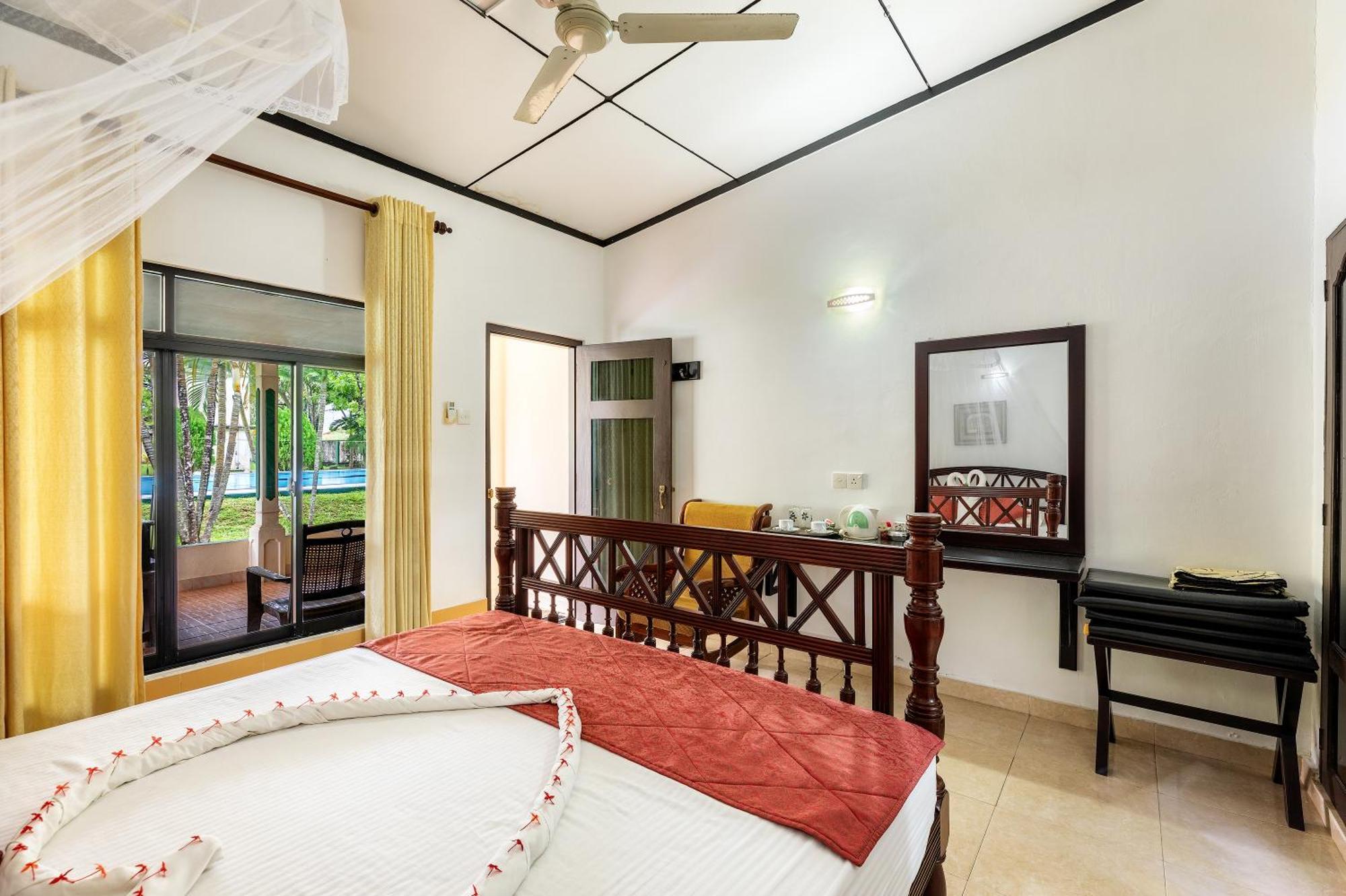 Sagarika Beach Hotel Moragalla Eksteriør bilde