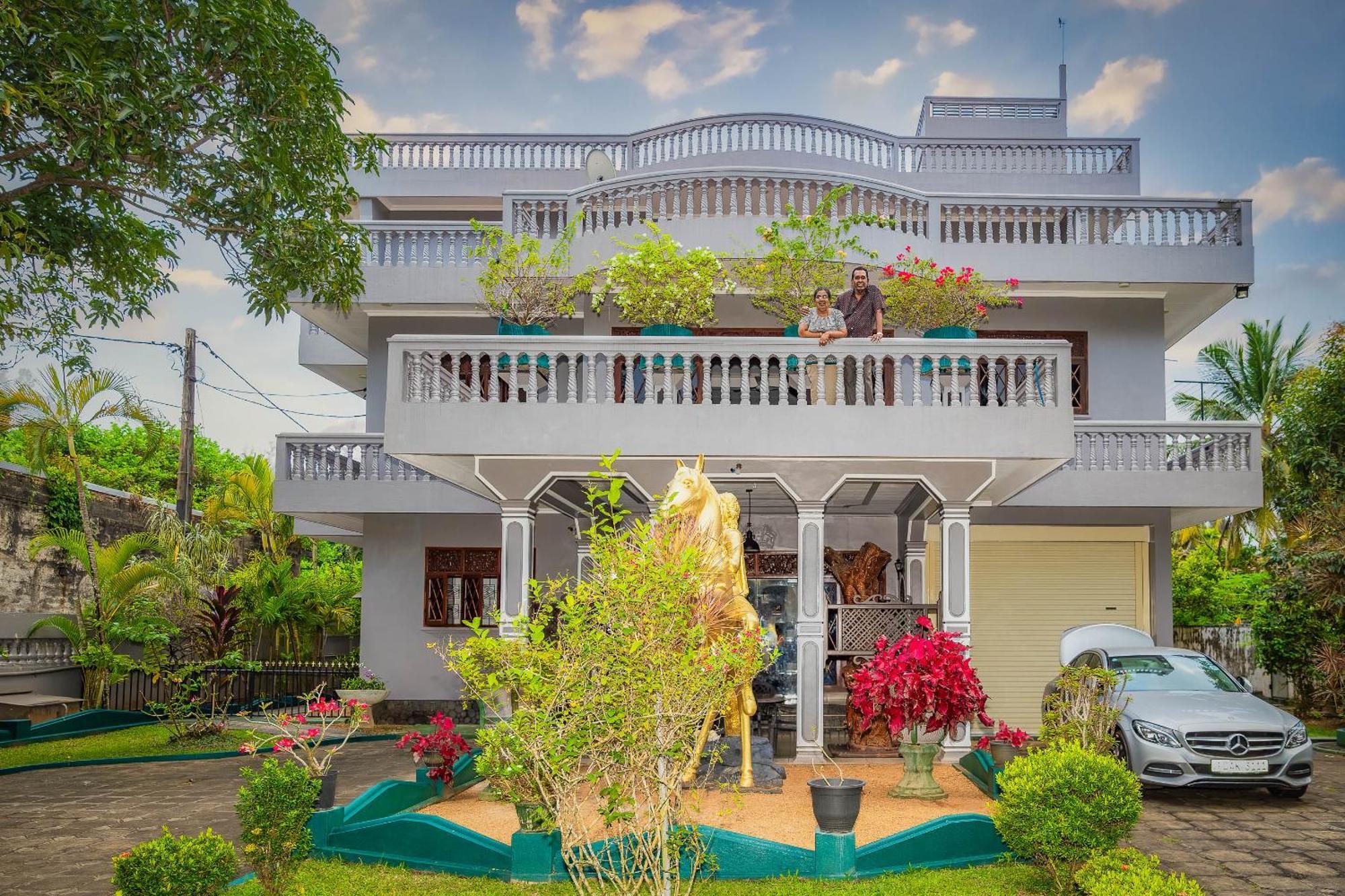 Sagarika Beach Hotel Moragalla Eksteriør bilde