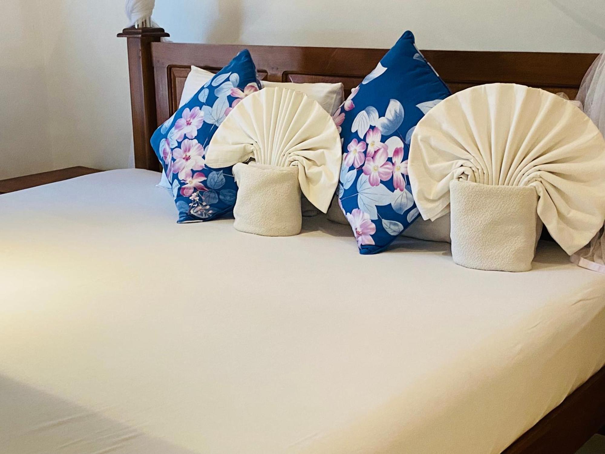 Sagarika Beach Hotel Moragalla Eksteriør bilde